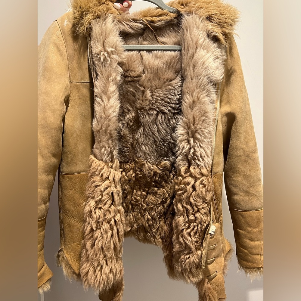 Blonde/Tan Shearling and Shiny Winter Jacket ❄️ 🧥